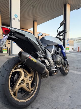 Honda CB 1000 R Naked Blanca y Azul