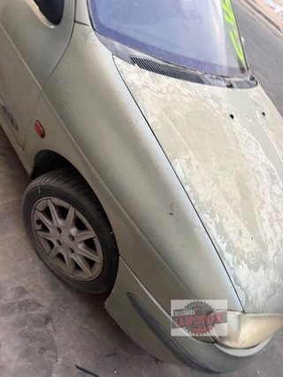 PARAGOLPES DELANTERO Renault Megane I Berl./ Berl. con portón (BA0)(08.1995->)
