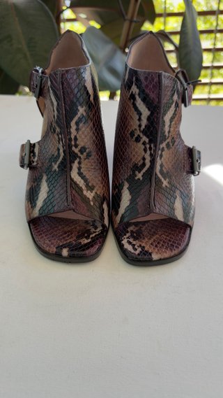 Zapatos de the cuero