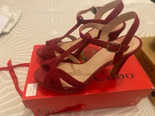 Sandalias Nuria Cobo Talla 38 Rojas