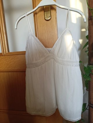 Top blanco tirantes con brillos