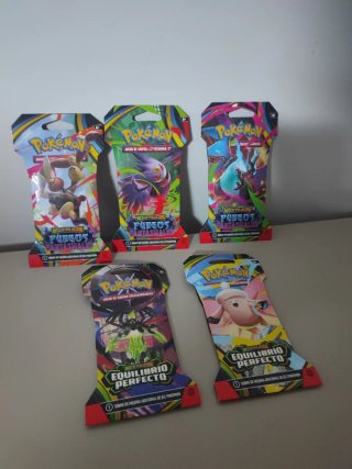 Lote 5 sobres Pokémon