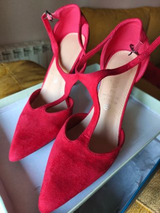 Zapatos de tacón ZARA rojos talla 38