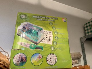Casa de insectos Bio Insecticefa Plus