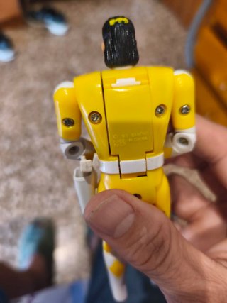 Power Ranger Amarillo SERIE 2 Auto-Morphin AISHA