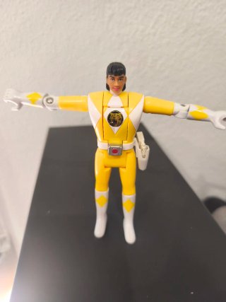 Power Ranger Amarillo SERIE 2 Auto-Morphin AISHA