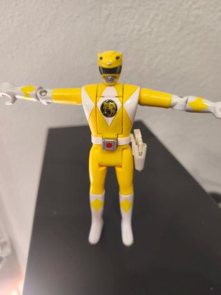 Power Ranger Amarillo SERIE 2 Auto-Morphin AISHA