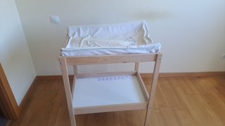 Cambiador de bebé madera con bolsillos