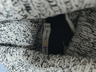Jersey de rayas negro y gris