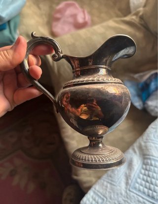 Juego de tetera y jarra de metal