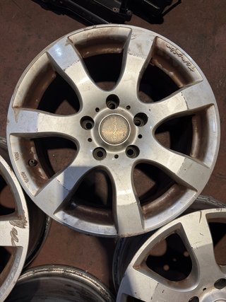 Llantas Renault Trafic Opel Vivaro Nissan Primasta