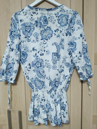 Camisa Formale floral azul y blanco Talla M