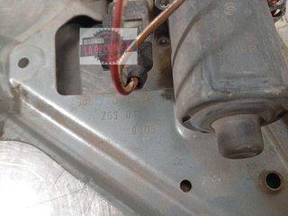 ELEVALUNAS DELANTERO DERECHO Volkswagen Crafter Furgón (2E)(03.2006->)