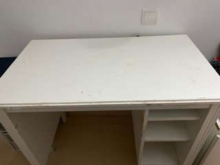 Escritorio juvenil blanco