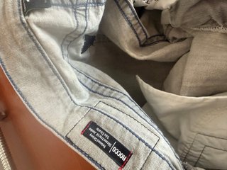 True Religion Jeans Grises Desgastados