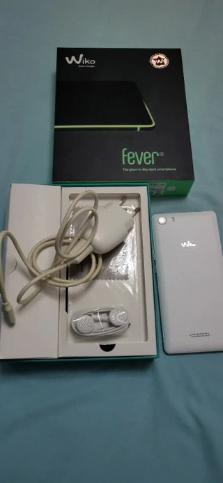 Teléfono Wiko Fever Blanco