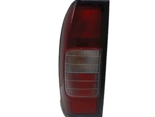 220-24716 piloto trasero nissan pickup 2.5 2246710