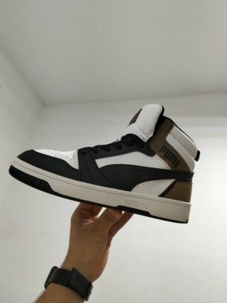 Zapatillas Puma Rebound Joy Negras y Blancas