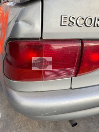 PILOTO TRASERO IZQUIERDO Ford Escort Berl./Turnier (1995->)