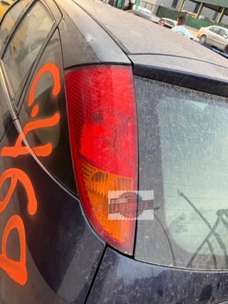 PILOTO TRASERO IZQUIERDO Ford Focus Berlina (CAK)(1998->)