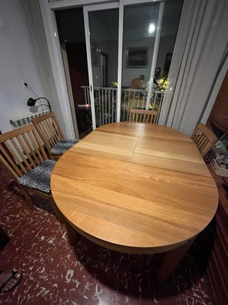 Mesa de comedor extensible + 4 sillas.