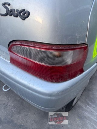 PILOTO TRASERO DERECHO Citroen Saxo (1999->)