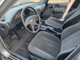 BMW E34 525iA