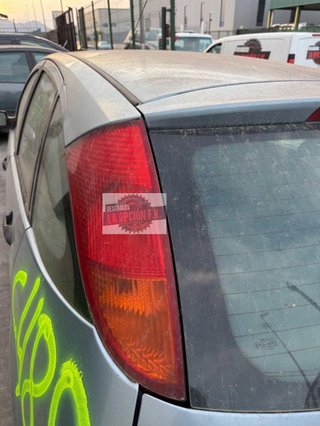 PILOTO TRASERO IZQUIERDO Ford Focus Berlina (CAK)(1998->)