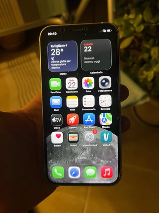 iPhone 12 Apple