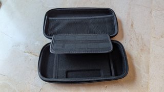 Nintendo Switch en caja original + sus accesorios