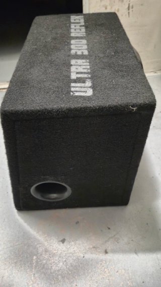 Subwoofer magnat ultra 300 reflex