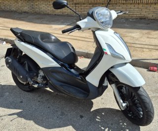 Piaggio Beverly 125cc ie Blanca y Negra