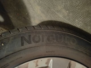 Llantas Golf 7 con neumáticos