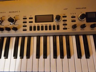 Sintetizador Korg Kinkorg