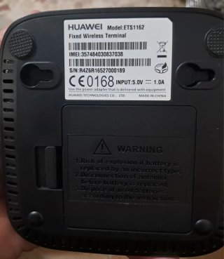 Router Huawei Negro con Antena