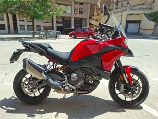 Ducati Multistrada V2 Adventure