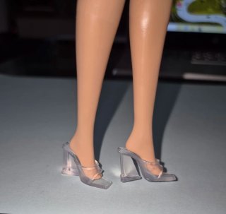 Zapatos Barbie Basics You Create