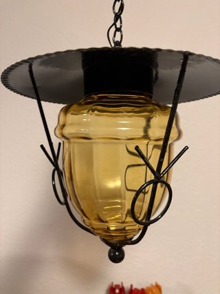 Farol de forja con cristal ámbar