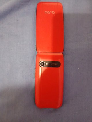 Móvil Qubo Rojo