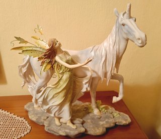 Figura Hada y Unicornio