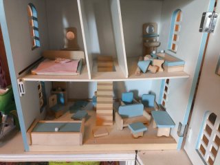 CASA DE MUÑECAS
