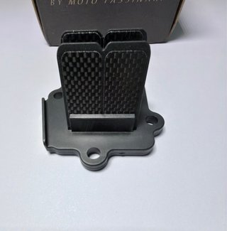 Caja laminas carbono minarelli horizontal aerox