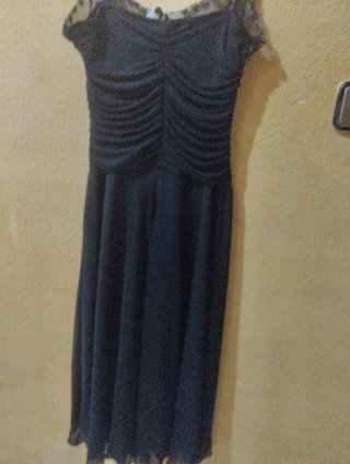 Vestido negro con pedrería