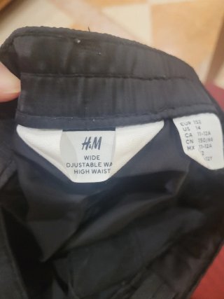 Pantalón cargo H&M negro