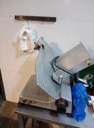Cortadora de fiambre profesional