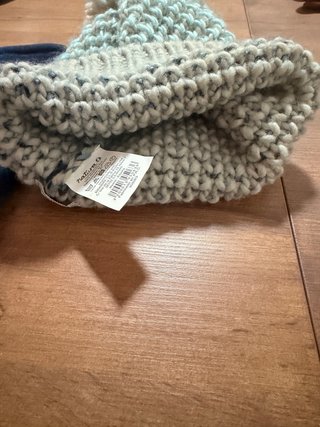 Gorro y guantes de invierno