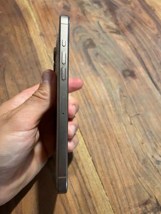iPhone 16 Pro Max Negro