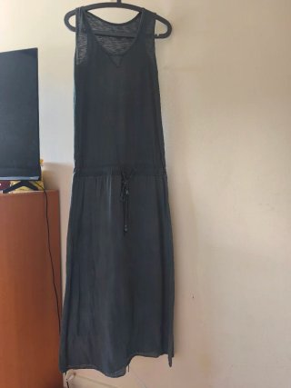 Vestido largo gris