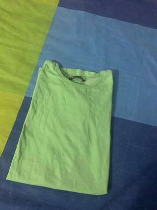 Camiseta Zara Verde Talla S