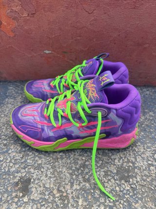 Zapatilla Baloncesto Puma MB.03 Toxic Verde/Morado